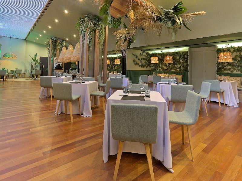 Atenea Barcelona Aparthotel image