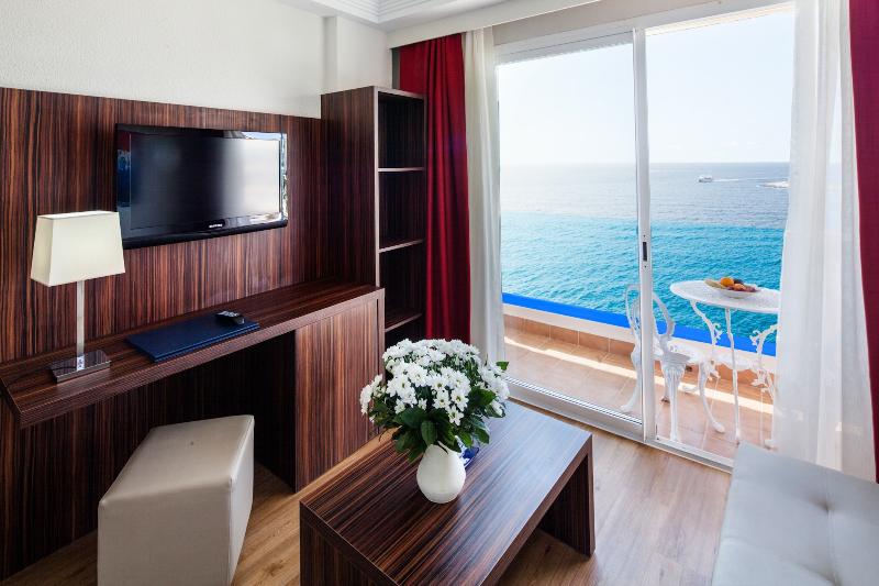 Hotel Suitehotel Marina Playa in Playa de Esquinzo günstig buchen bei  TUI.com