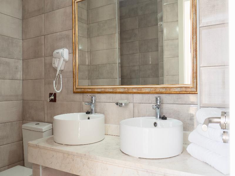 Las Piramides Resort image