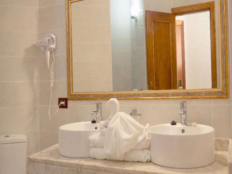 Las Piramides Resort image