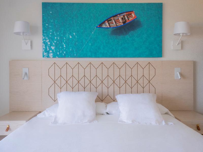 Iberostar Waves Royal Andalus image