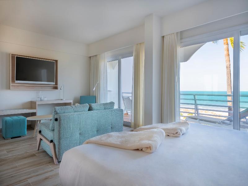 Iberostar Waves Royal Andalus image