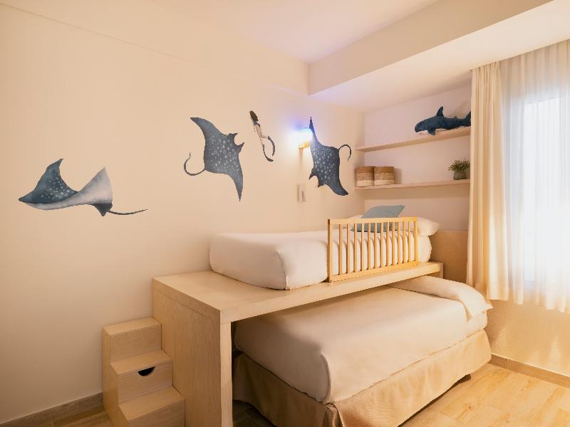 Iberostar Waves Royal Andalus image