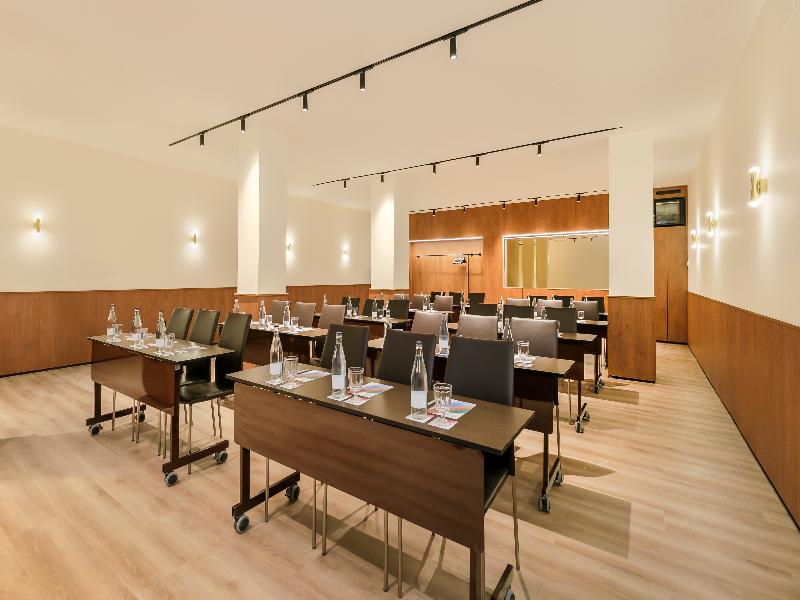 Melia Granada image