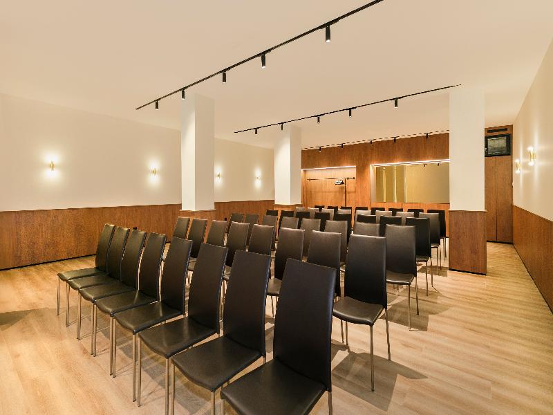 Melia Granada image