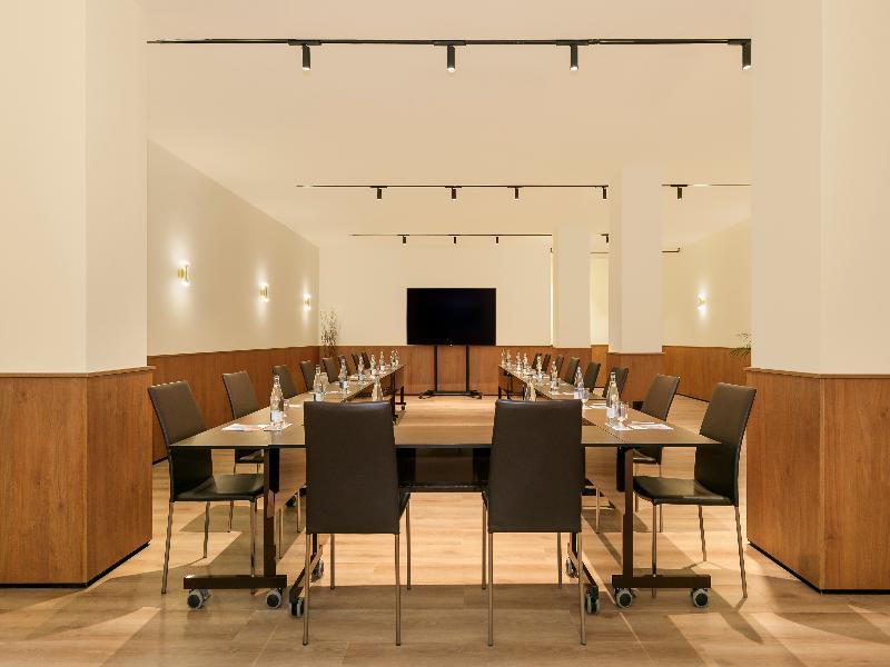 Melia Granada image
