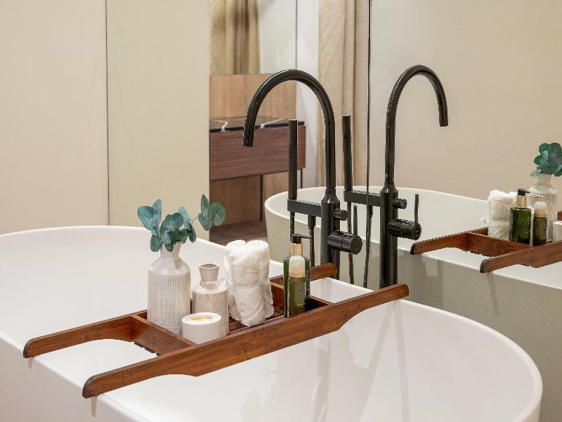 Melia Granada image
