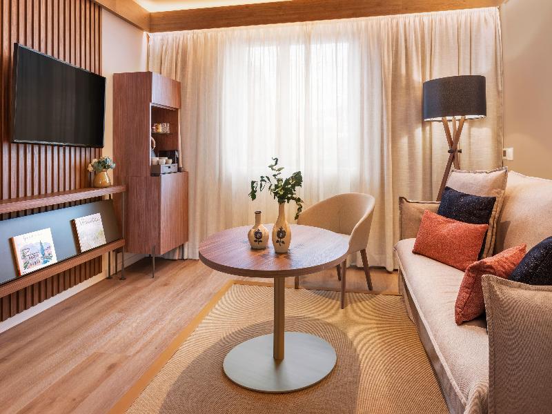Melia Granada image