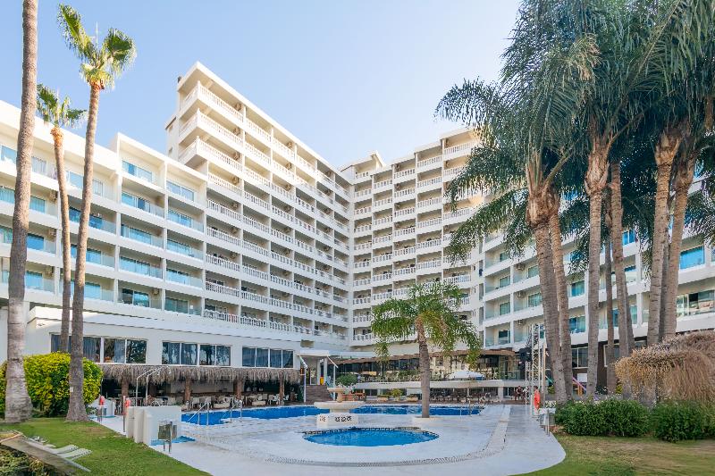 Parasol Garden Hotel