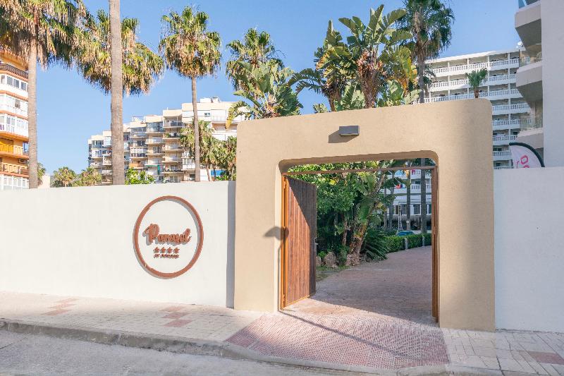 Parasol Garden Hotel