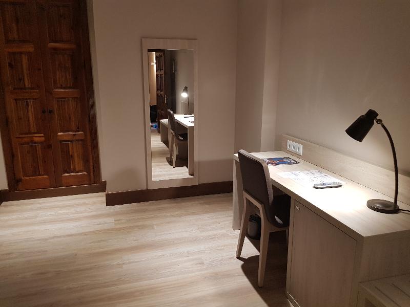 María Cristina Hotel image