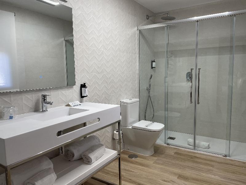 María Cristina Hotel image