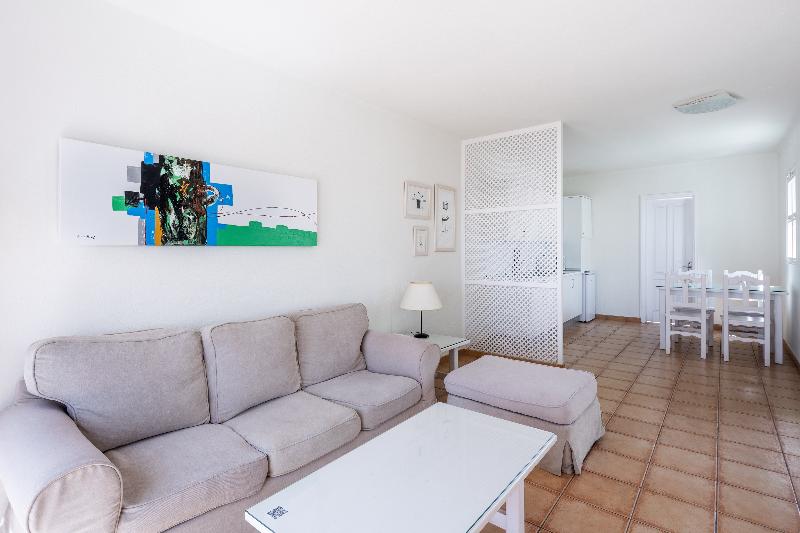 Apartamentos LIVVO Las Gaviotas image