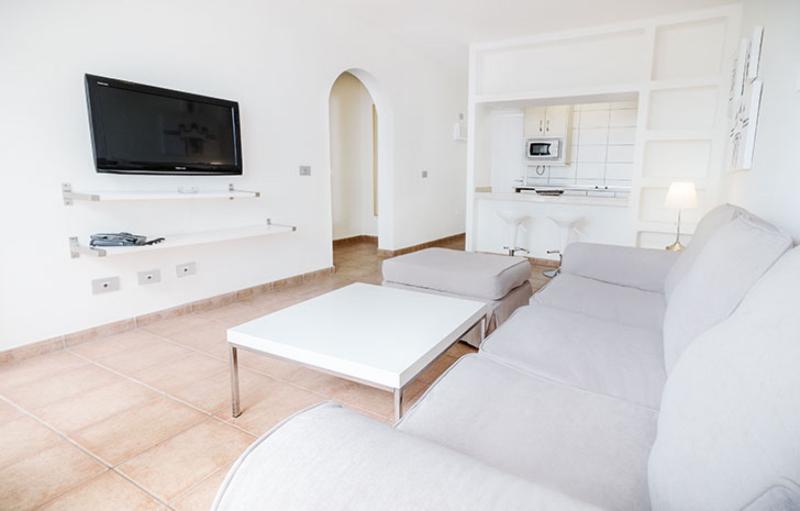 Apartamentos LIVVO Las Gaviotas image