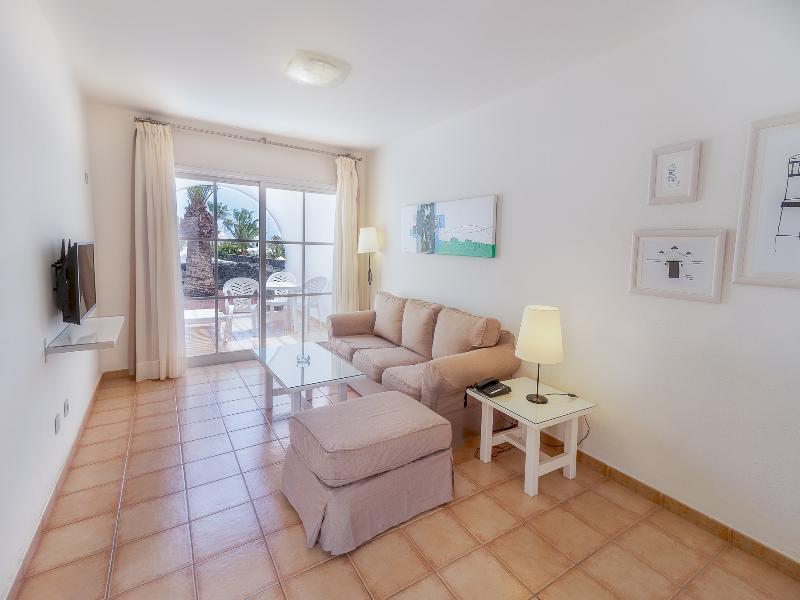 Apartamentos LIVVO Las Gaviotas image