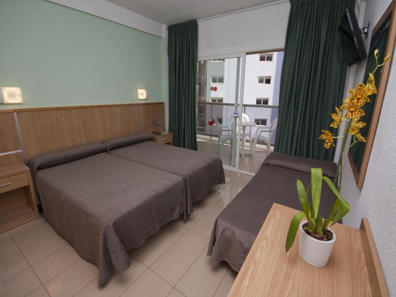 Hotel Perla image