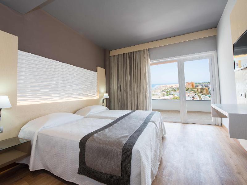 HL Suitehotel Playa del Inglés image