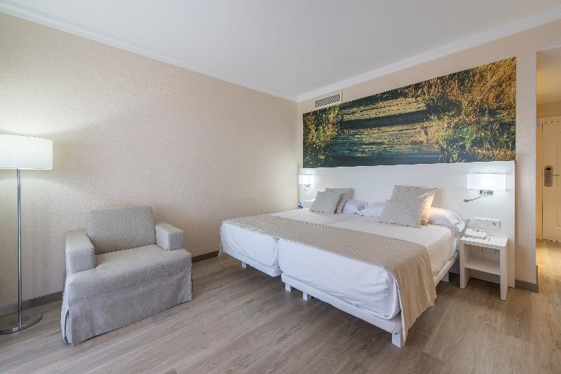 Oliva Nova Beach & Golf Hotel image