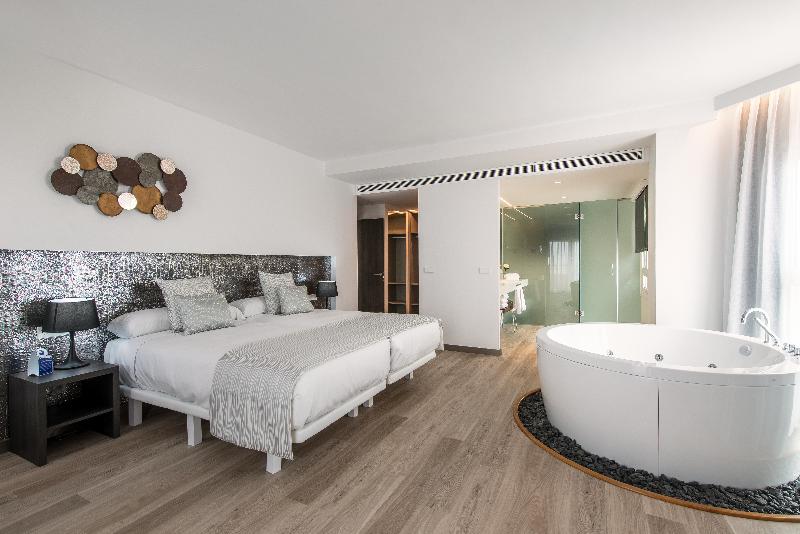 Oliva Nova Beach & Golf Hotel image