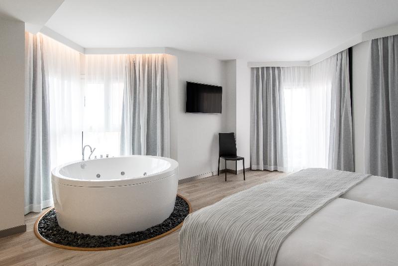 Oliva Nova Beach & Golf Hotel image