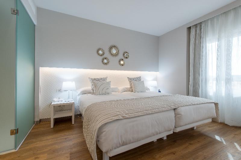 Oliva Nova Beach & Golf Hotel image