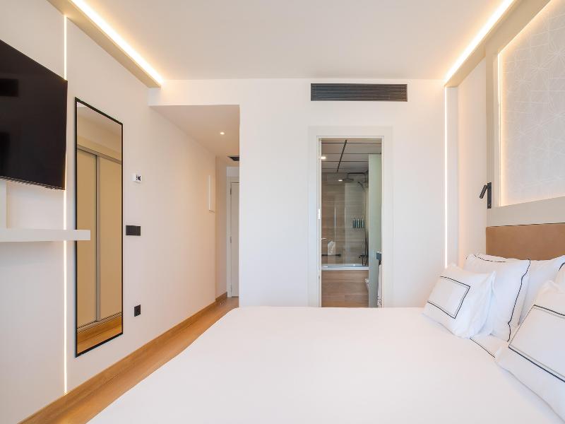 Melia Alicante image