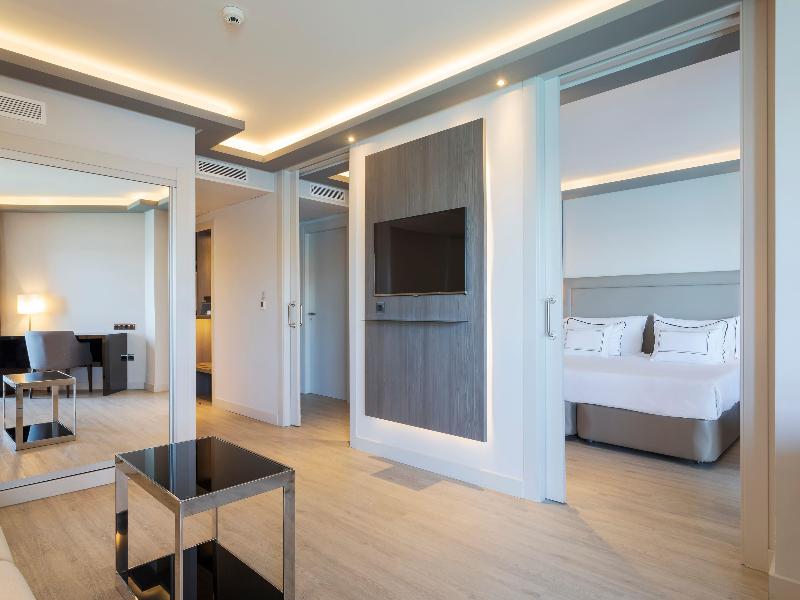 Melia Alicante image