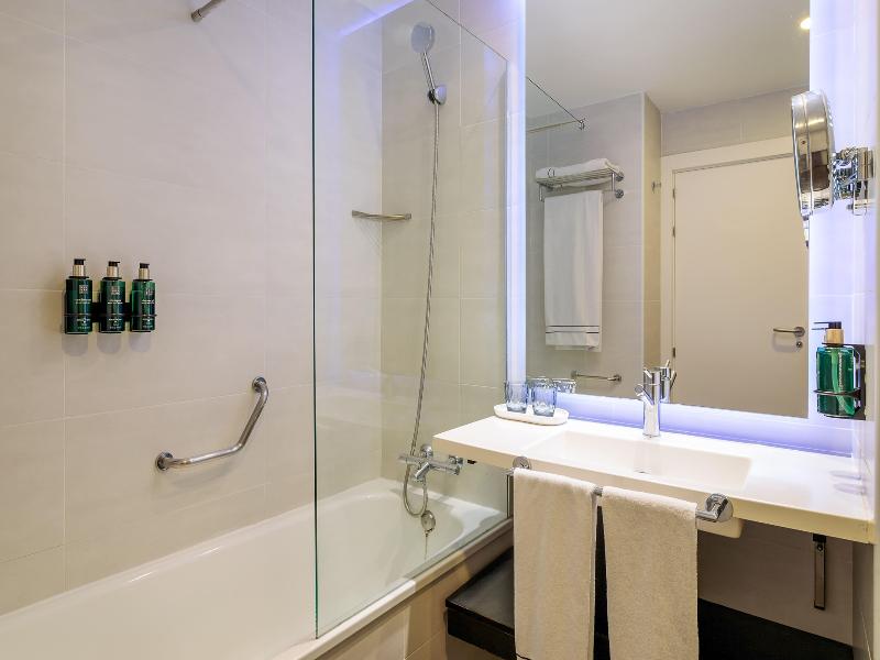 Melia Alicante image