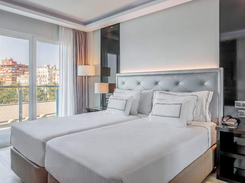 Melia Alicante image