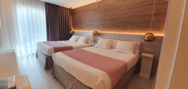 Hotel Bernat II image