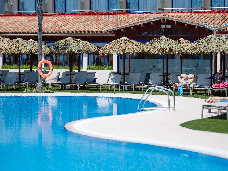Tahiti Playa Hotel & Suites