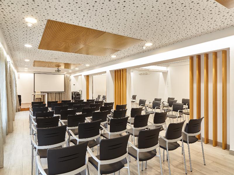 Invisa Hotel Es Pla image