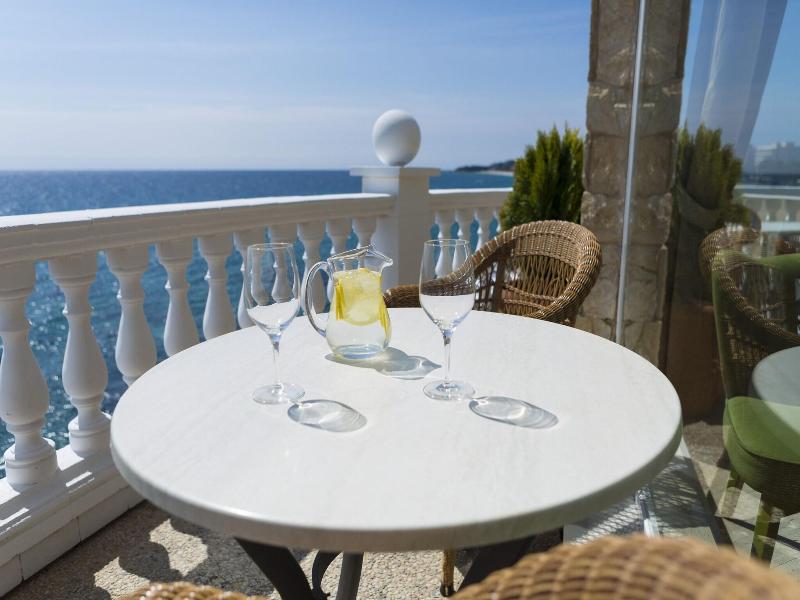 Costa Brava image