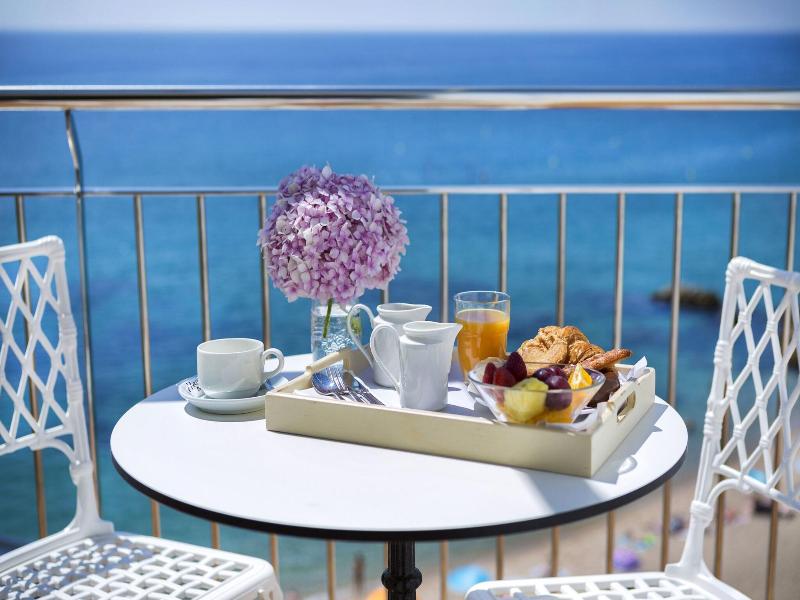 Costa Brava image