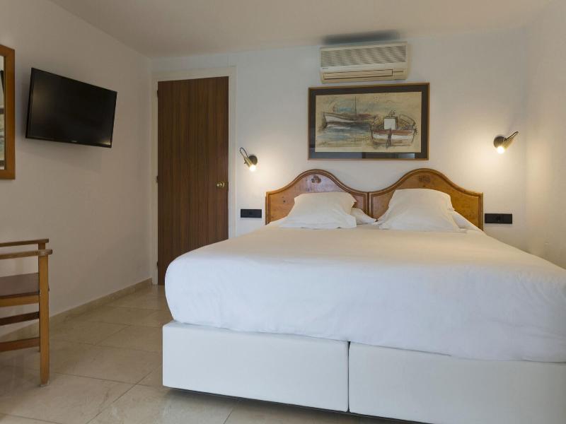 Costa Brava image