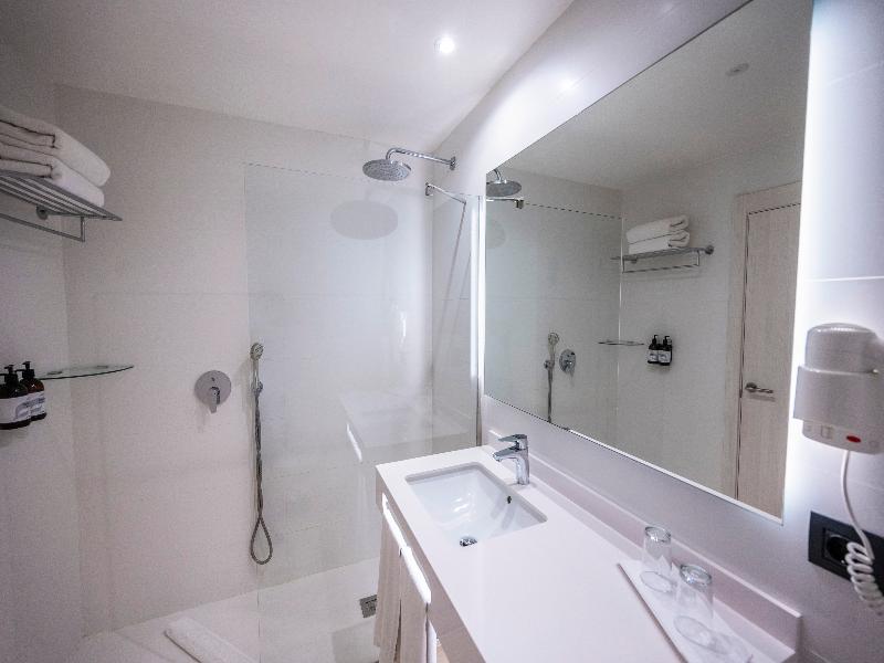 THB Naeco Ibiza image