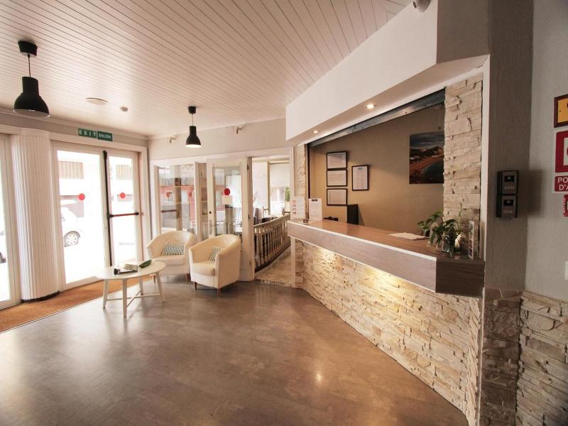 Apartamentos Royal Life image