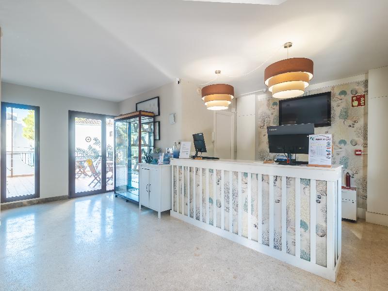Flip Flop Surfing Playa Apartments image
