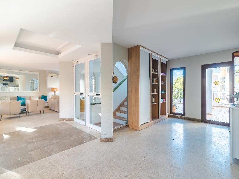 Flip Flop Surfing Playa Apartments image