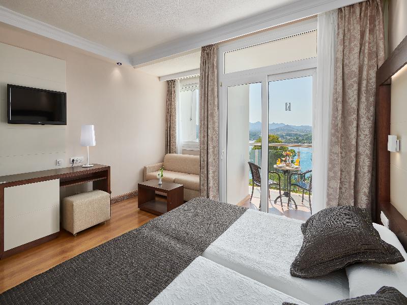 Hipotels Eurotel Punta Rotja image