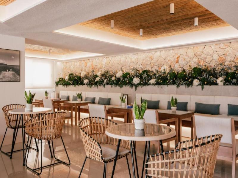 MiM Mallorca Melia Collection image