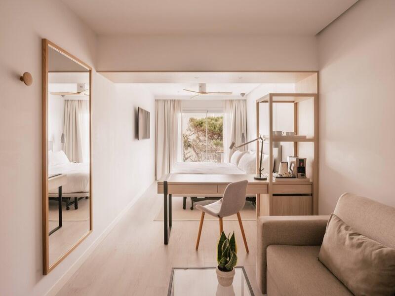 MiM Mallorca Melia Collection image