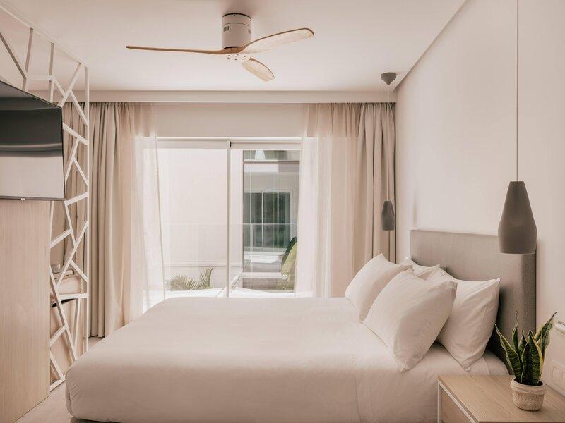 MiM Mallorca Melia Collection image