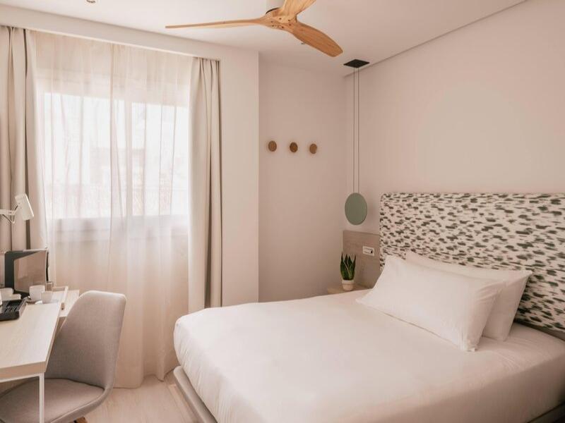 MiM Mallorca Melia Collection image