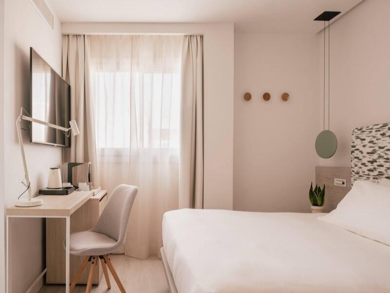 MiM Mallorca Melia Collection image