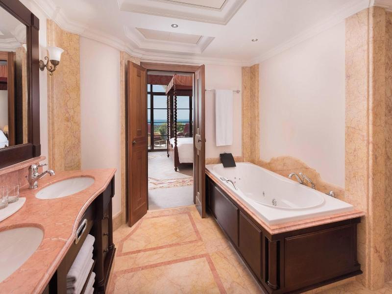 Castillo Hotel Son Vida image