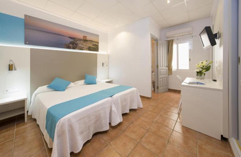Hostal Adelino
