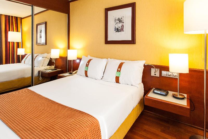 Holiday Inn Lisbon Continental image