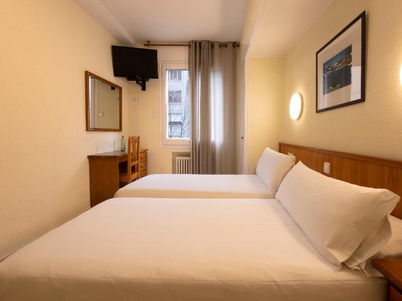 Hotel Oros 5