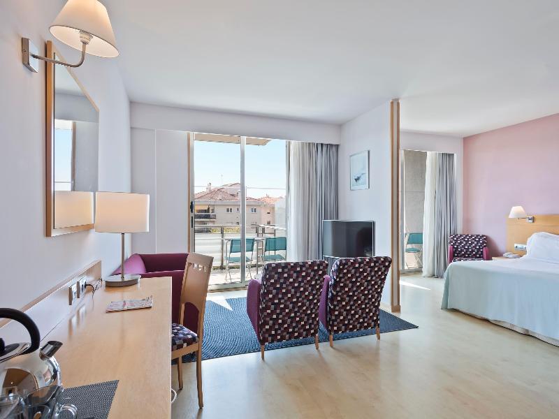 Sol Port Cambrils Hotel image